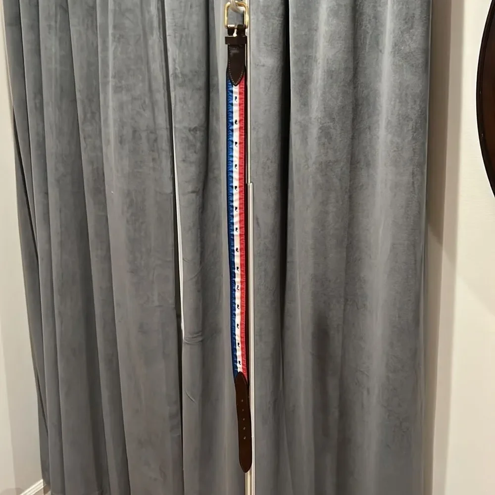 Vineyard Vines belt